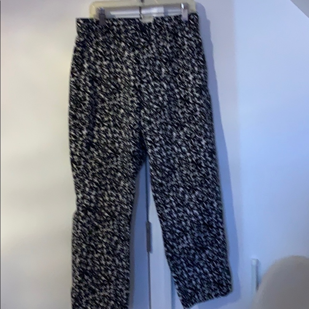 White with black flowers dockers size 4